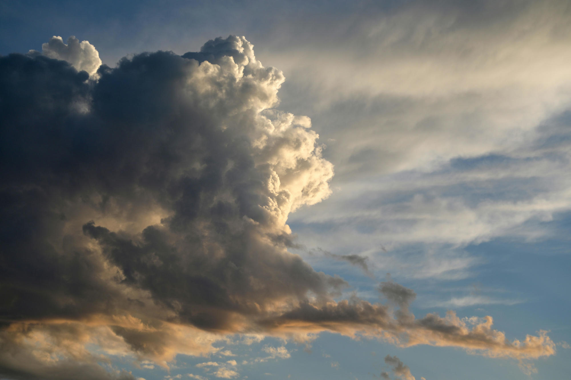 Wolken (c) David Ballew / unsplash 